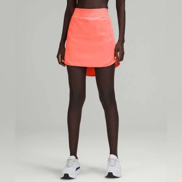 EUC Lululemon Hotty Hot HR Skirt *Regular length - Picture 8 of 8